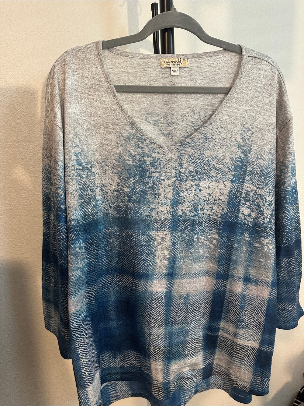 ONE WORLD Blue to Gray Ombre V-Neck Sweater